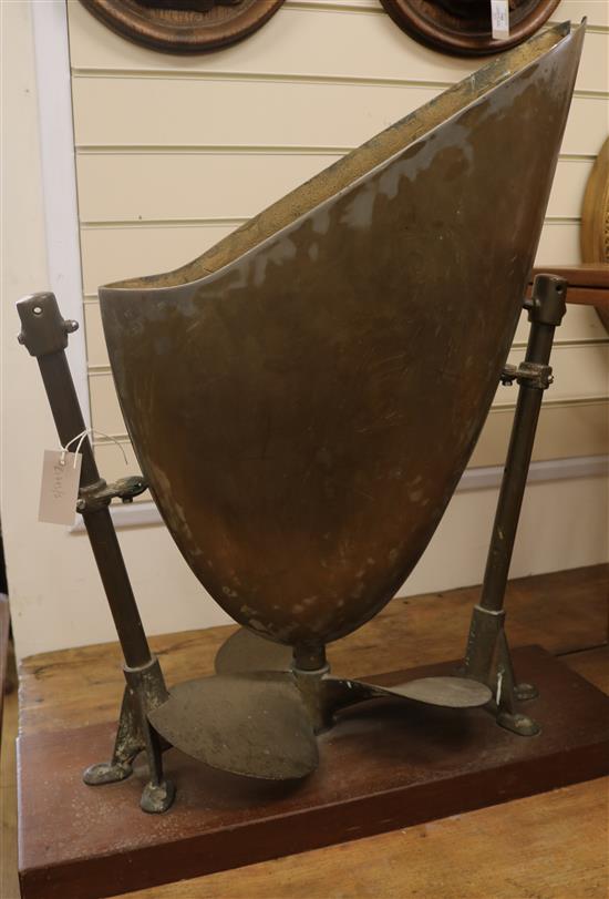 A boat propeller sculpture, H.81cm